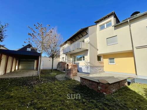 Foto - Haus zum Kaufen in Bad homburg 1.390.000,00 € 322 m²