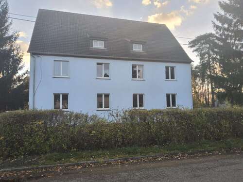 Foto - Haus zum Kaufen in Bernsdorf 115.000,00 € 281 m²