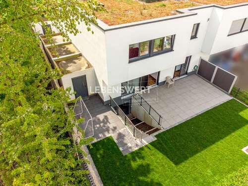 Foto - Haus zum Kaufen in Monheim am Rhein 695.000,00 € 144 m²