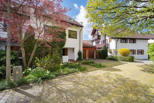 Foto - Haus zum Kaufen in Erding 895.000,00 € 208 m²