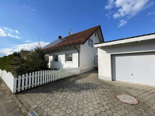 Foto - Haus zum Kaufen in Niederrieden 470.000,00 € 182.53 m²