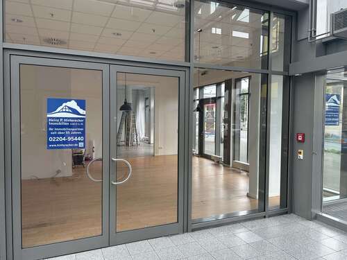 Foto - Einzelhandel in Overath 1.160,00 € 136.13 m²