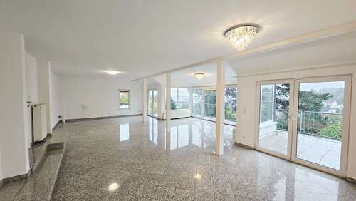 Foto - Haus zum Mieten in Bad Soden am Taunus 3.950,00 € 266 m²