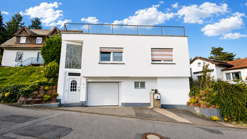 Foto - Haus zum Kaufen in Niederreifenberg 218.000,00 € 136.62 m²
