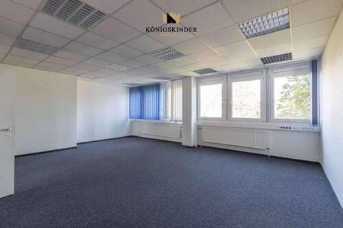 Foto - Büro in Filderstadt 2.850,00 € 300 m²