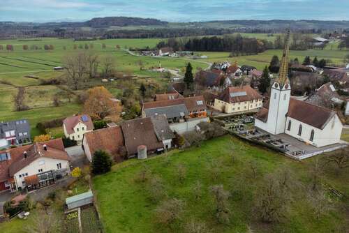 Foto - Haus zum Kaufen in Wilhelmsdorf 179.000,00 € 126.62 m²