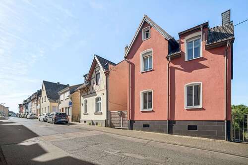 Foto - Haus zum Kaufen in Neuwied 299.000,00 € 100 m²