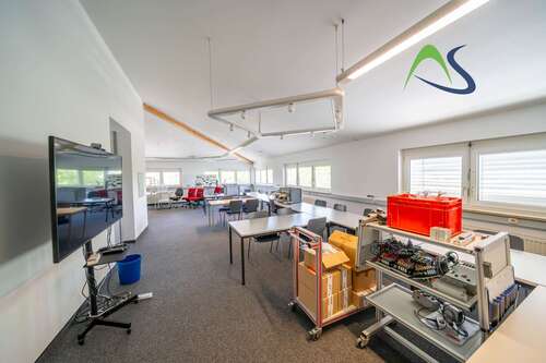 Foto - Büro in Regensburg 3.640,00 € 455 m²