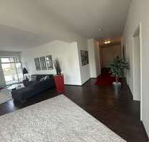 Wohnung zum Kaufen in Frankfurt 138.000,00 € 251 m²