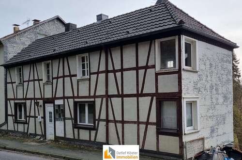 Foto - Haus zum Kaufen in Eitorf 160.000,00 € 100 m²