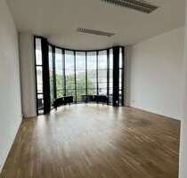 Büro in Berlin 5.500,00 € 494.29 m²