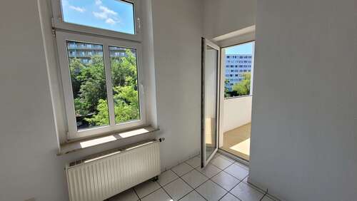 Foto - Wohnung zum Mieten in Chemnitz 450,00 € 89.85 m²