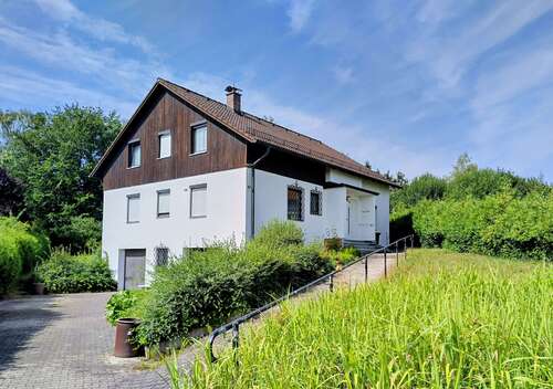 Foto - Haus zum Kaufen in Tann 399.000,00 € 178 m²