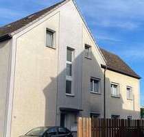Haus zum Kaufen in Oberhausen 295.000,00 € 244.23 m²