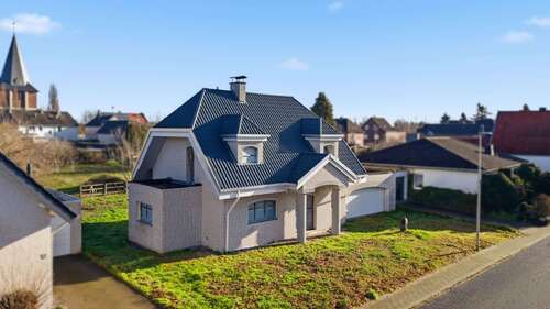 Foto - Haus zum Kaufen in Geilenkirchen 399.000,00 € 149 m²