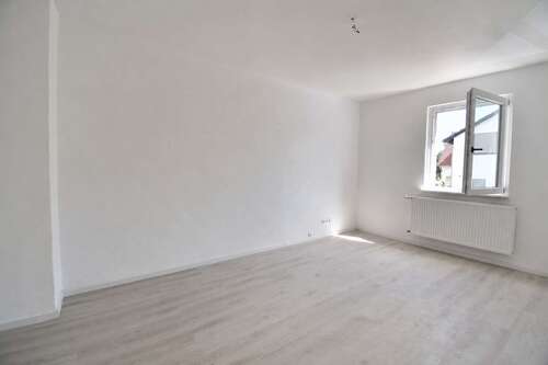 Foto - Wohnung zum Mieten in Lingenfeld 690,00 € 57.75 m²