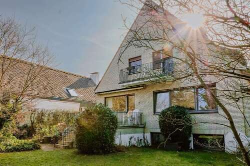 Foto - Haus zum Kaufen in Düsseldorf 1.100.000,00 € 264 m²