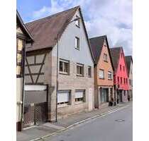 Haus zum Kaufen in Wilhermsdorf 310.000,00 € 250 m²