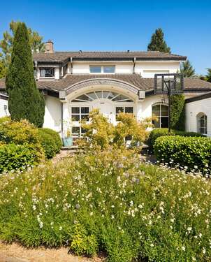 Foto - Haus zum Kaufen in Köln-Hahnwald 3.320.000,00 € 352.77 m²