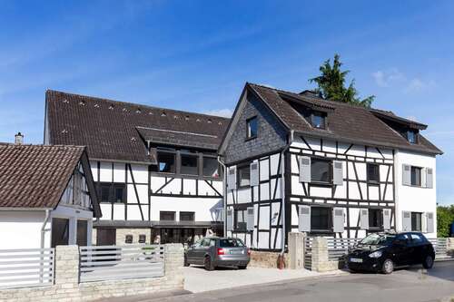 Foto - Haus zum Kaufen in Brechen Werschau 599.000,00 € 429 m²