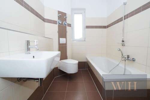 Foto - Wohnung zum Mieten in Magdeburg Alte Neustadt 530,80 € 66.35 m²