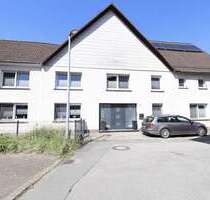 Haus zum Kaufen in Amelunxen 255.000,00 € 275 m²