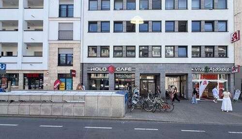 Foto - Einzelhandel in Düsseldorf 8.250,00 € 251 m²