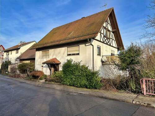 Foto - Haus zum Kaufen in Helmstadt-Bargen 295.000,00 € 150 m²