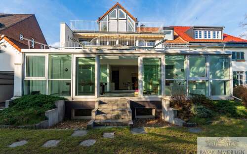 Foto - Haus zum Kaufen in Düsseldorf Benrath 1.499.000,00 € 226.69 m²