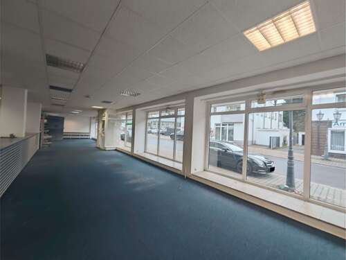 Foto - Einzelhandel in Homburg 3.200,00 € 500 m²