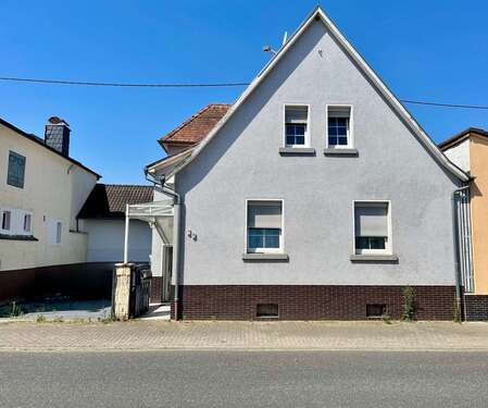 Foto - Haus zum Kaufen in Limeshain 369.000,00 € 127 m²