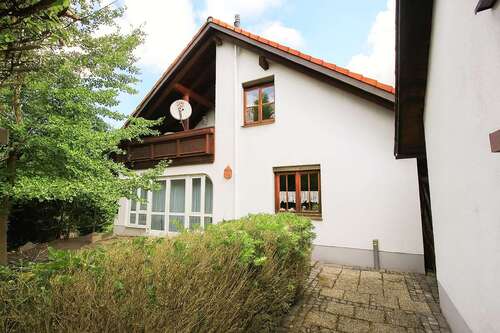 Foto - Haus zum Kaufen in Ergoldsbach 595.000,00 € 191.2 m²
