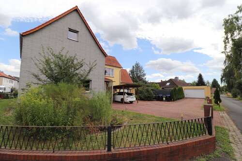 Foto - Haus zum Kaufen in Lengede 299.000,00 € 156 m²
