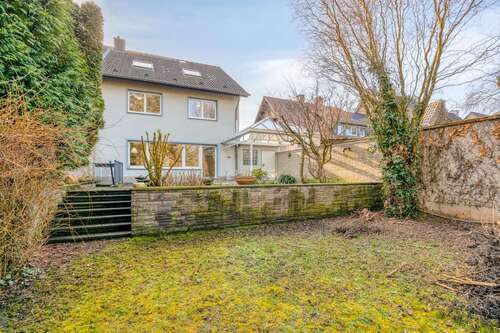 Foto - Haus zum Kaufen in Hürth 650.000,00 € 179.3 m²