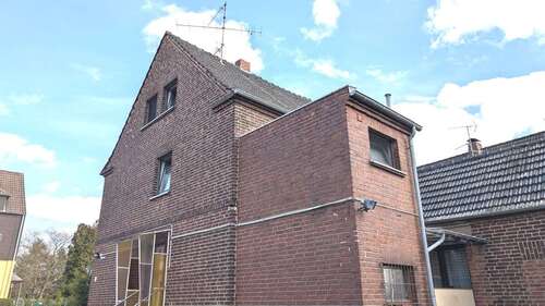 Foto - Haus zum Kaufen in Langenfeld 480.000,00 € 126 m²