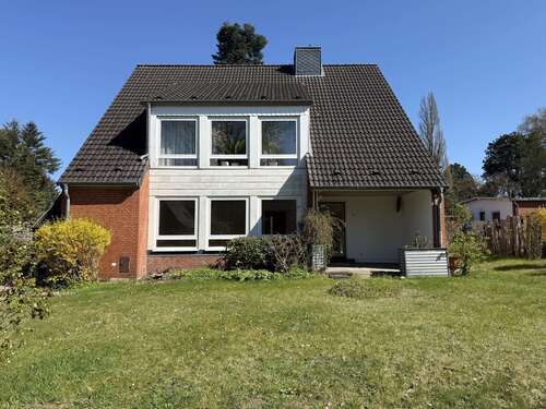 Foto - Haus zum Kaufen in Malente 395.000,00 € 190 m²