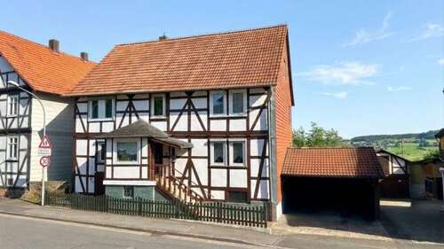 Foto - Haus zum Kaufen in Malsfeld 125.000,00 € 186 m²