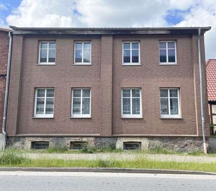 Foto - Haus zum Kaufen in Grabow 138.000,00 € 140 m²
