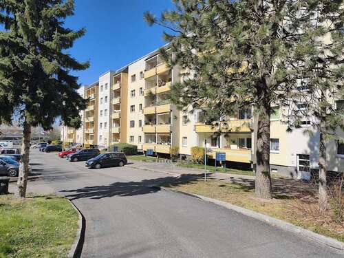 Foto - Wohnung zum Mieten in Bad Lausick 451,00 € 82 m²