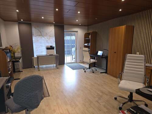 Foto - Büro in Rühen 149,00 € 4 m² - 149,00&nbsp;EUR Kaltmiete, ca.&nbsp; 4,00&nbsp;m&sup2;