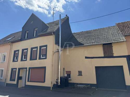 Foto - Haus zum Kaufen in Kinderbeuern 119.000,00 € 110 m²