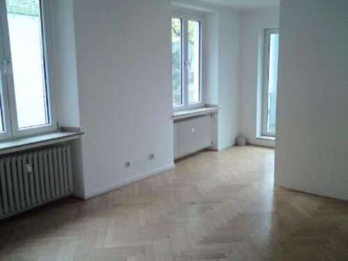 Foto - Wohnung zum Mieten in Düsseldorf 680,00 € 36 m²