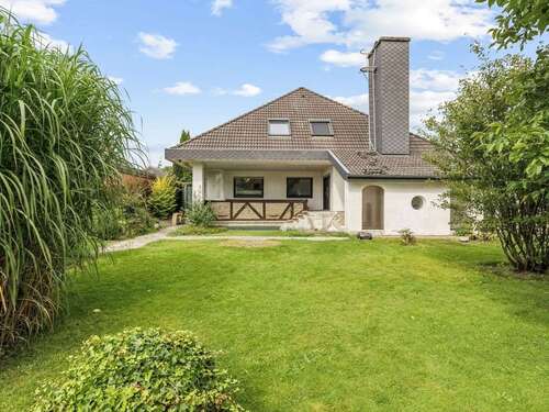 Foto - Haus zum Kaufen in Idstedt 349.000,00 € 220.42 m²