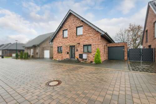 Foto - Haus zum Kaufen in Weeze 569.000,00 € 156 m²