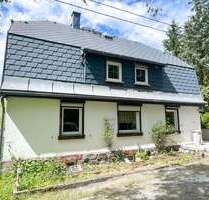 Haus zum Kaufen in Klingenthal 75.000,00 € 118 m²