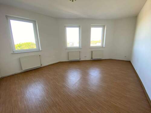 Foto - Wohnung zum Mieten in Sachsen-Anhalt - Halle 510,00 € 68 m²