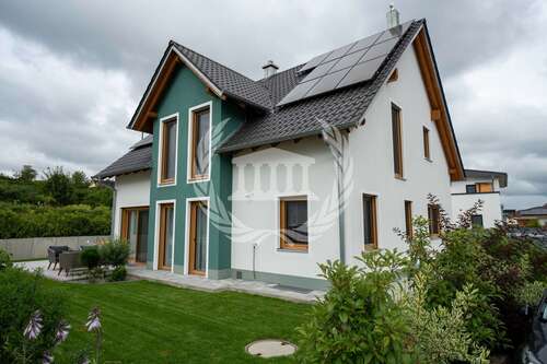 Foto - Haus zum Kaufen in Teublitz 759.000,00 € 185 m²