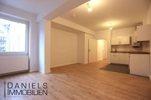Foto - Wohnung zum Mieten in Düsseldorf 850,00 € 72 m²