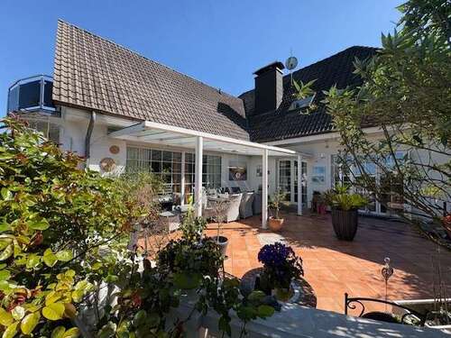 Foto - Haus zum Kaufen in Oerlinghausen 789.000,00 € 277.49 m²