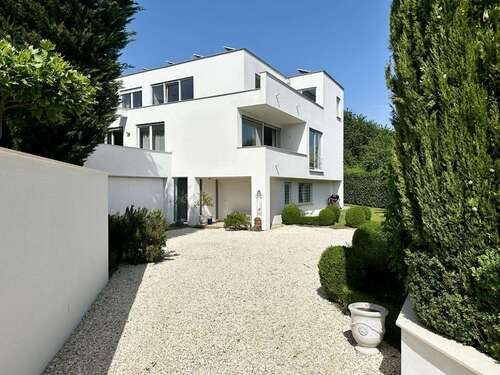 Foto - Haus zum Kaufen in Weinstadt Großheppach 1.599.000,00 € 279 m²